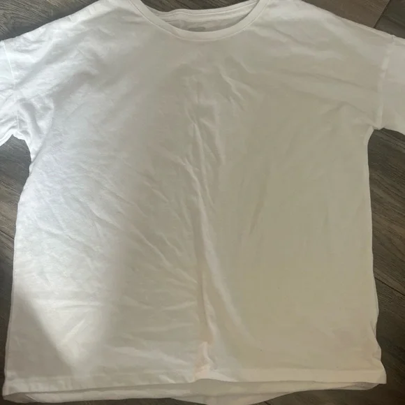 Girls t shirts. Size 10/12